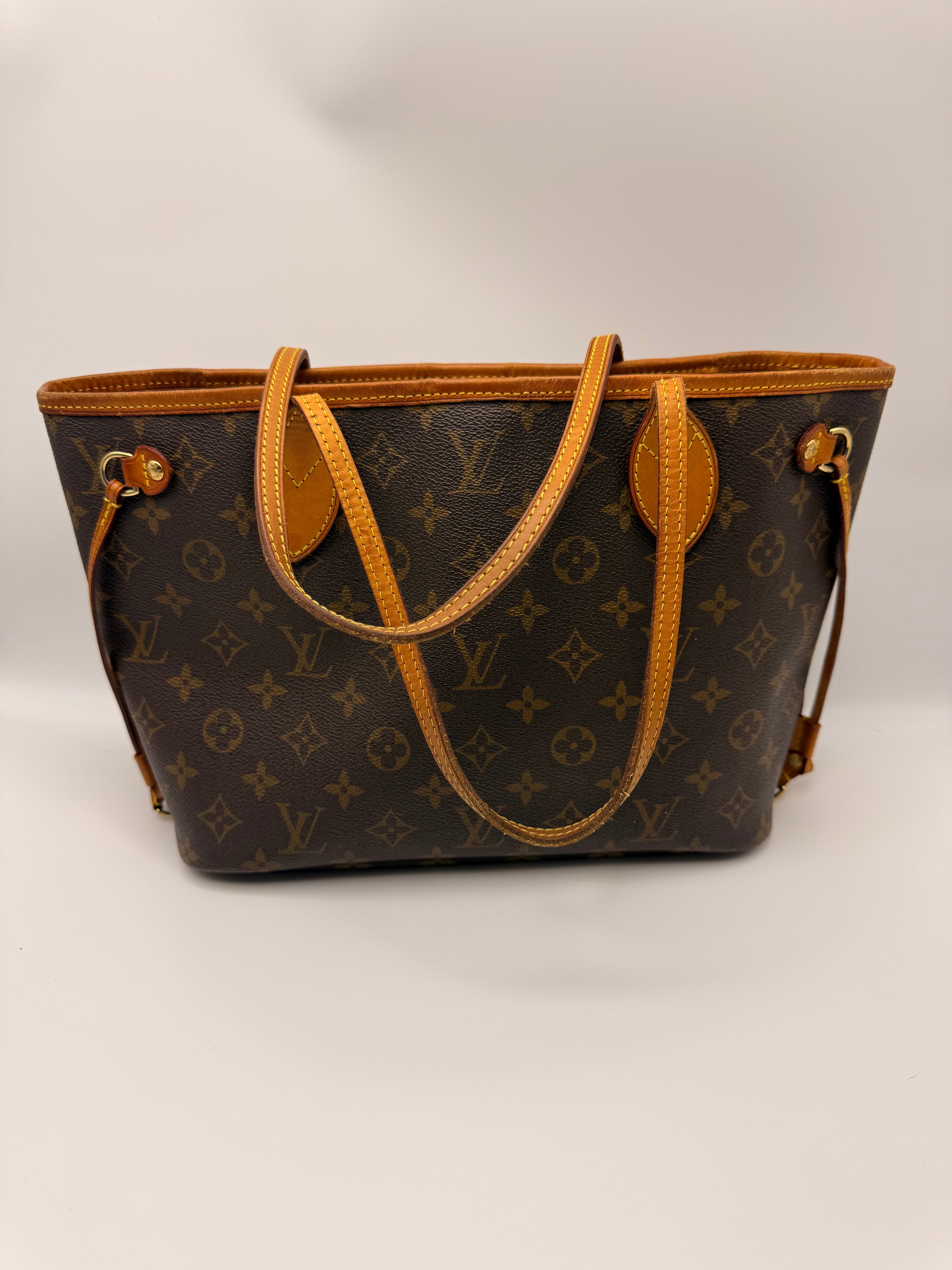 Louis Vuitton neverfull pm